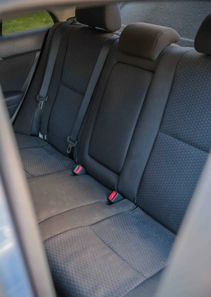 Toyota Avensis cena 9000 przebieg: 250000, rok produkcji 2003 z Chocianów małe 137
